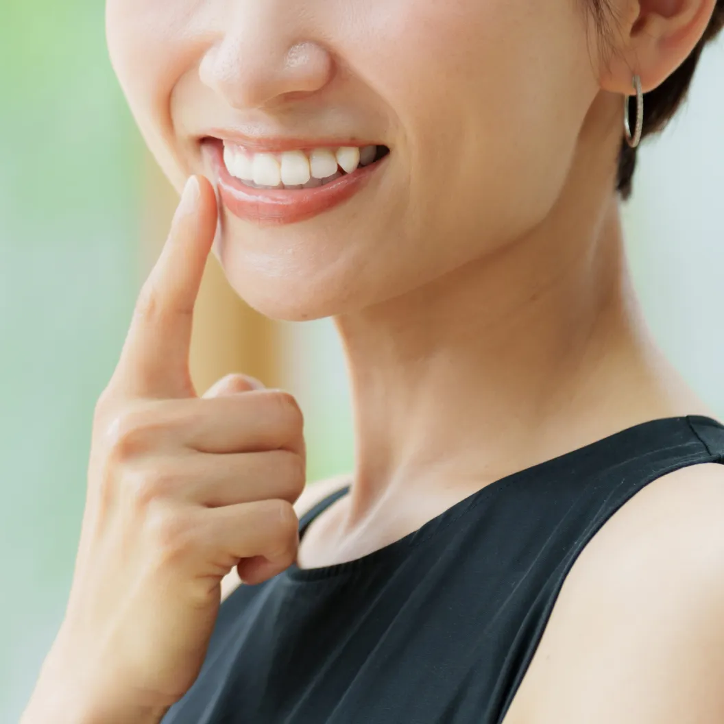 しっかり噛める毎日を、もう一度。失った歯の機能を自然に取り戻す治療です。